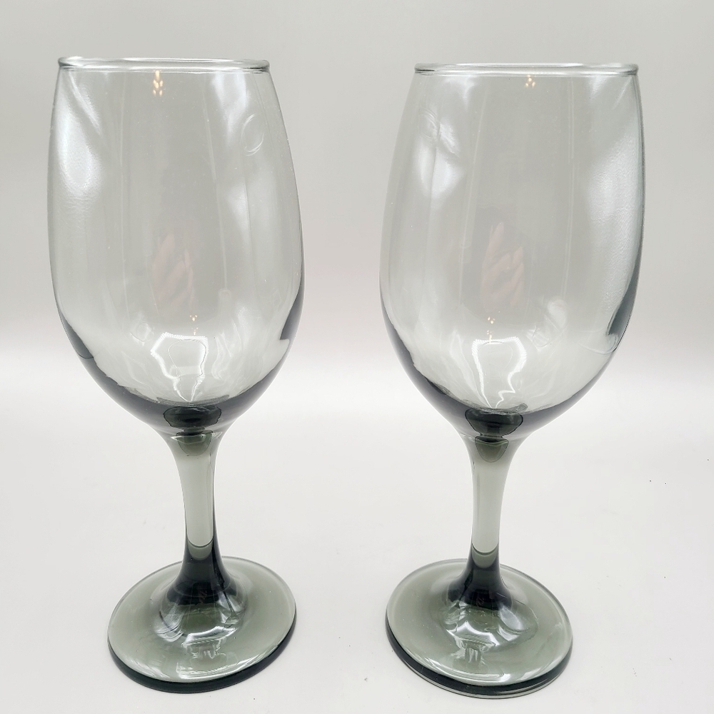 Smokey Wine Glasses, Set of 2 - Picture 4 of 4